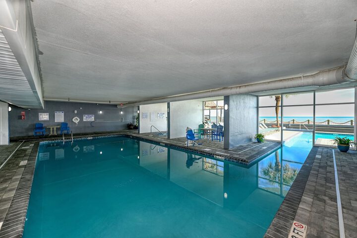0406 Waters Edge Resort 1 Bedroom Condo by RedAwning