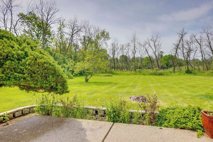 Pet-friendly New Berlin Retreat w / Patio & Yard!