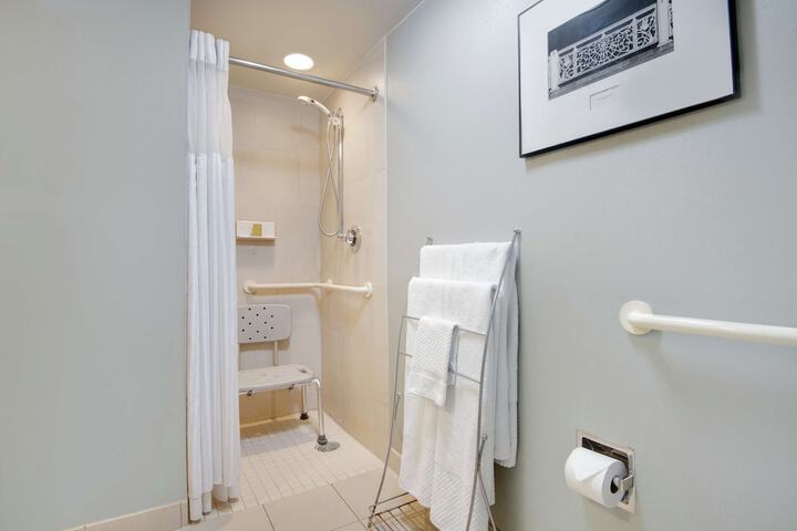 DoubleTree by Hilton Stamford