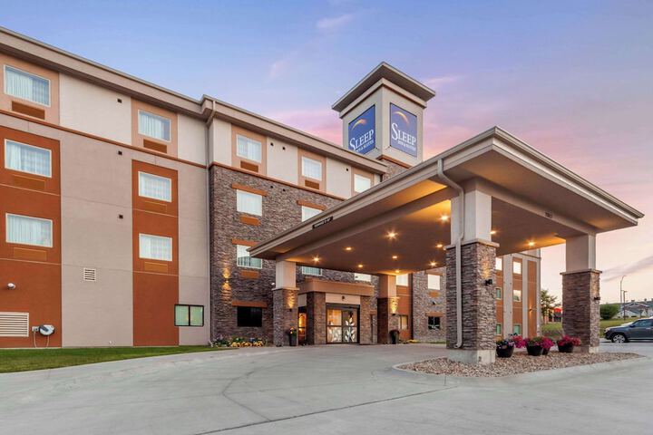 Hotel 2 of 53