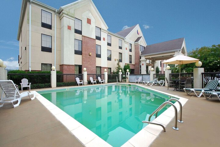 Pool 4 of 34