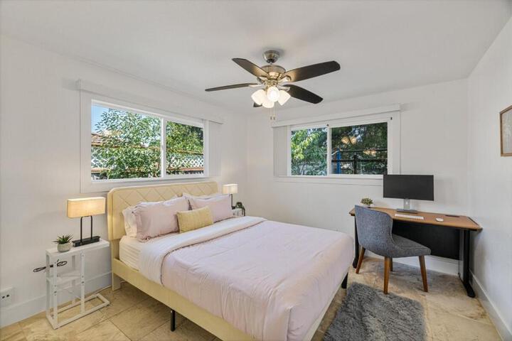 Molivu Homes 3BR - NewRemodel PetFriendly, Yard
