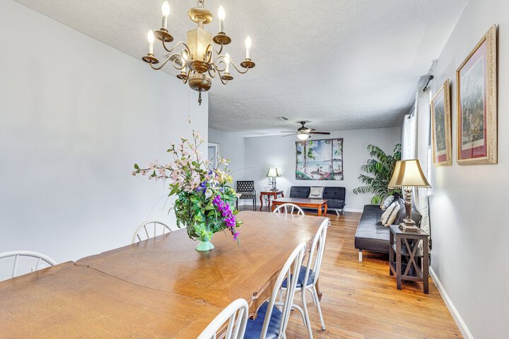 Steps to Beach: Carrabelle Family Home w / Patio!