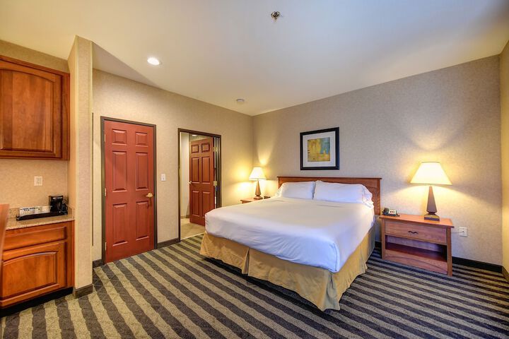 Room 38 of 56