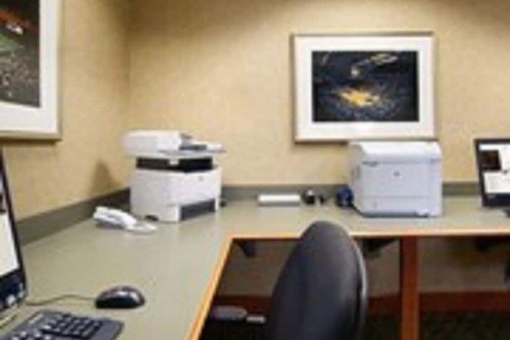 Business Center 68 of 69
