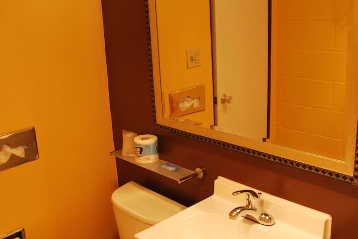 Room 12 of 24