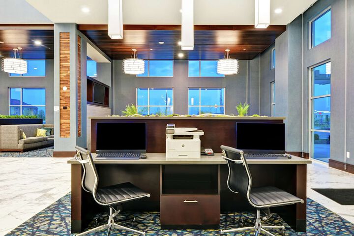 Embassy Suites by Hilton Plainfield Indianapolis Airport