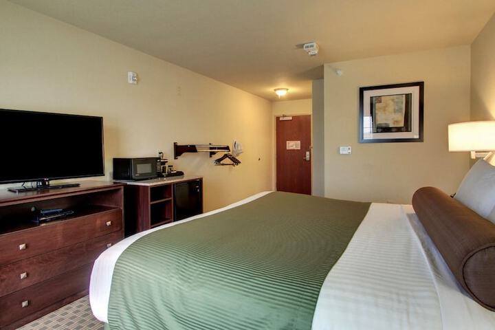 Room 28 of 45