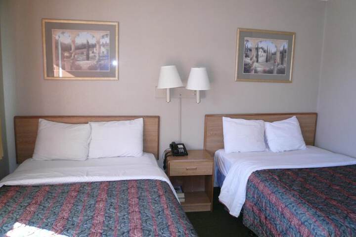 Room 10 of 27