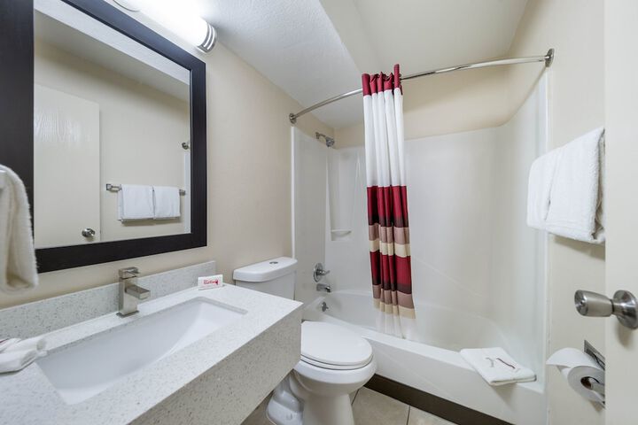 Room 9 of 29