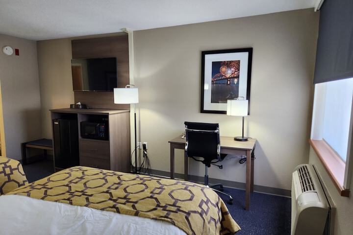 Room 10 of 41