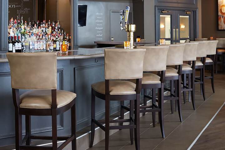 Ethan Allen Hotel