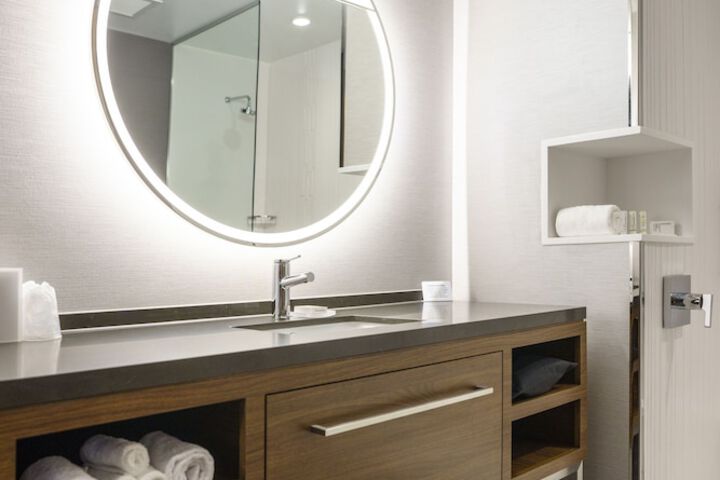 Courtyard by Marriott Indianapolis Fishers