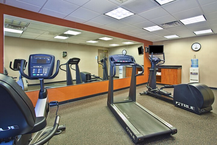 Holiday Inn Express Hotel & Suites Pittsburgh West Mifflin by IHG