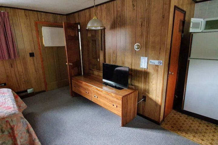 Room 70 of 107