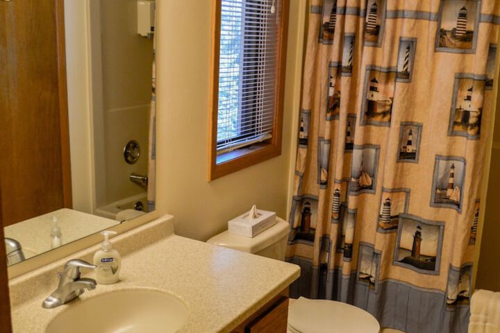 Room 123 of 185