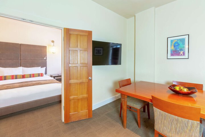 Room 43 of 70