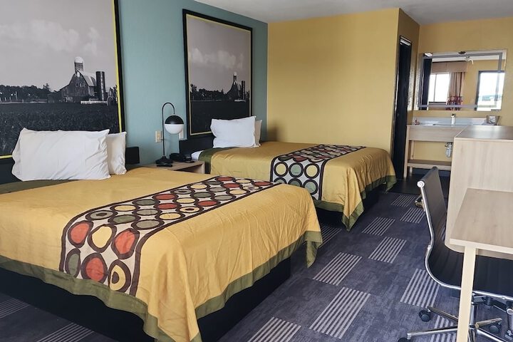 Room 15 of 20