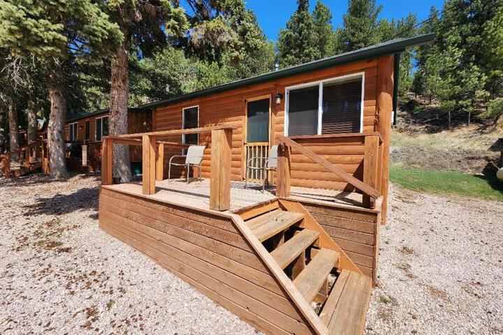 Allen Gulch Cabins