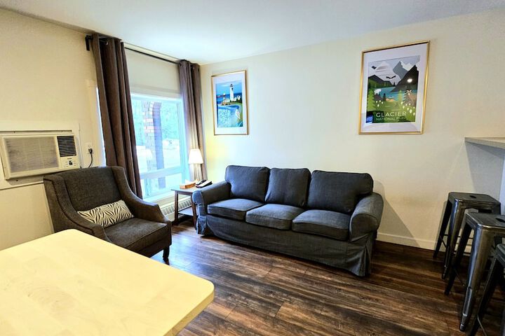 Cloud 9 Inn