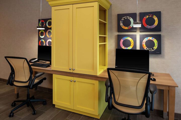 Business Center 66 of 66