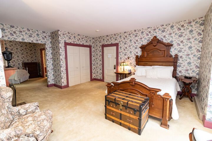 Room 30 of 41