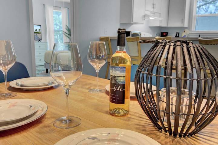 Ion by Avantstay Walk to Beach Dining, Shopping Central Location Deck