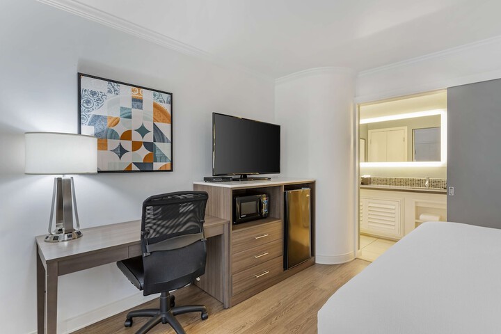 Room 28 of 36