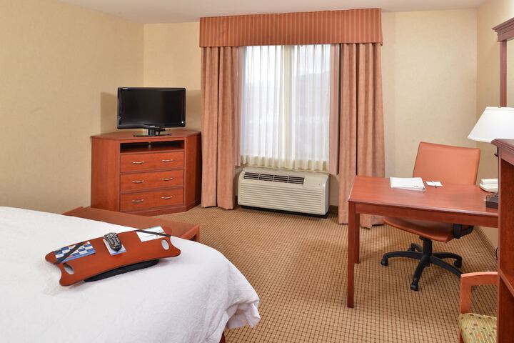 Room 32 of 71