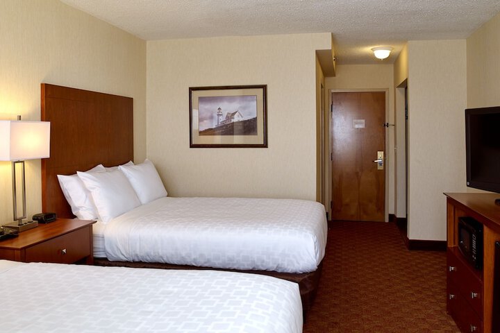 Clarion Hotel Portland Airport ME