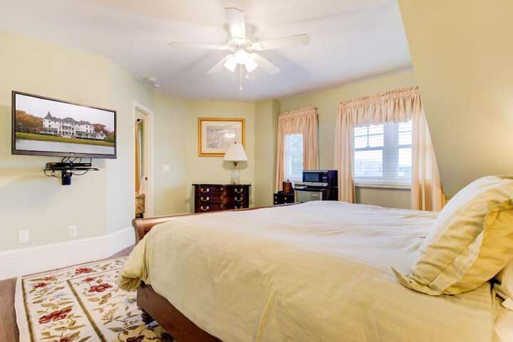 Room 148 of 191