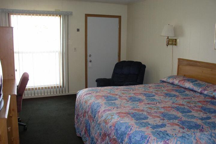 Room 13 of 17