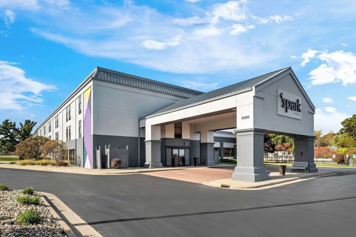 Spark by Hilton Stevensville