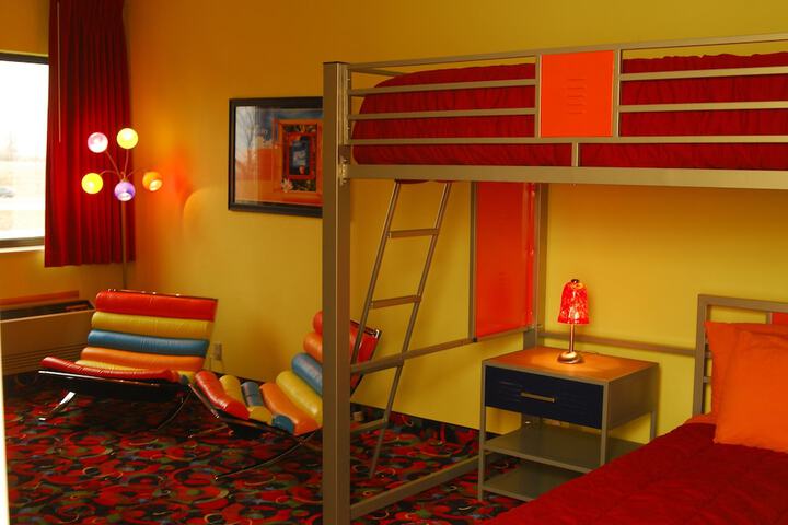 Room 13 of 39