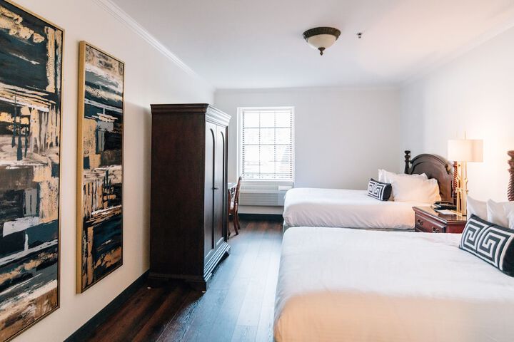 Room 35 of 63
