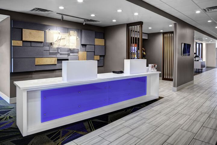 Hotel 2 of 32