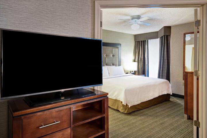 Room 30 of 50