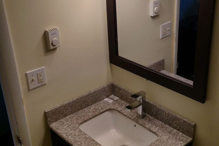Room 20 of 25