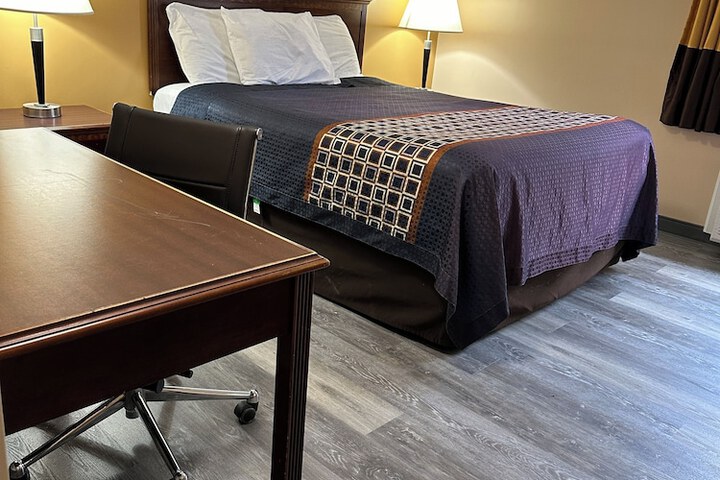 Room 14 of 29
