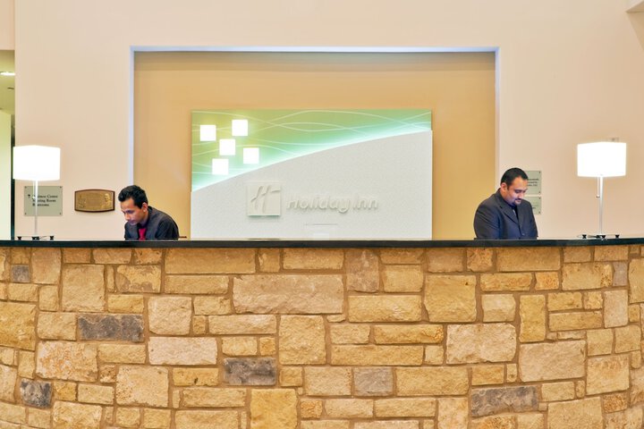 Hotel 4 of 65