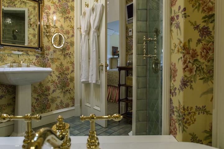 The Chanler at Cliff Walk