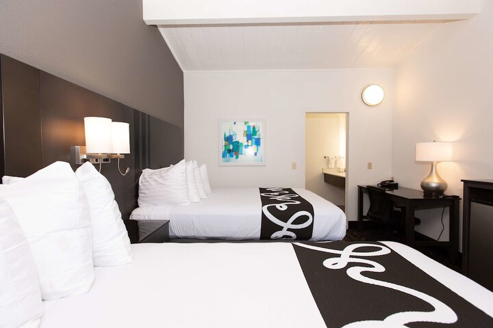 Room 15 of 23