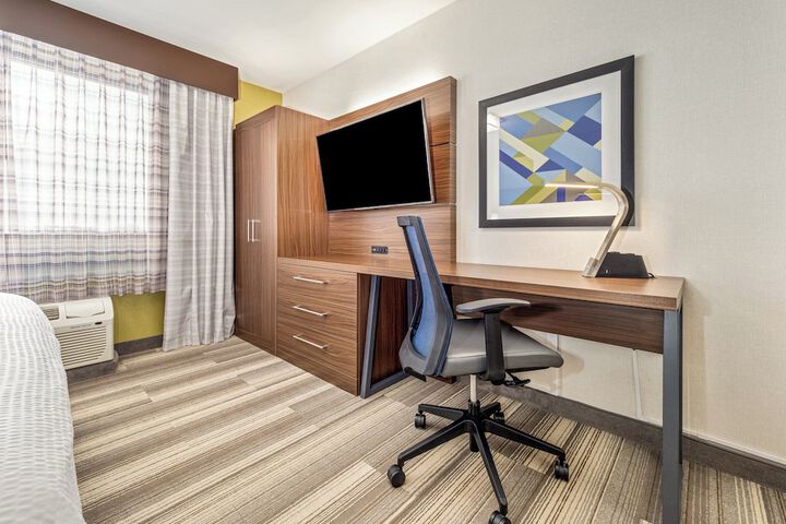 Room 197 of 348