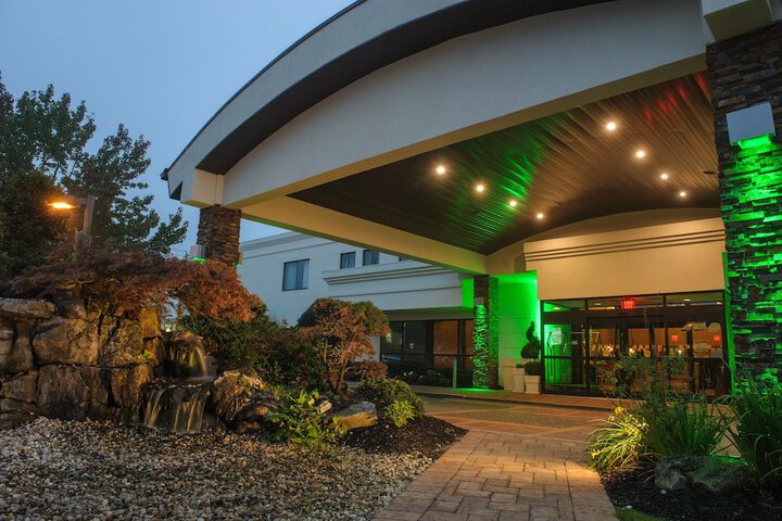 Hotel 5 of 49