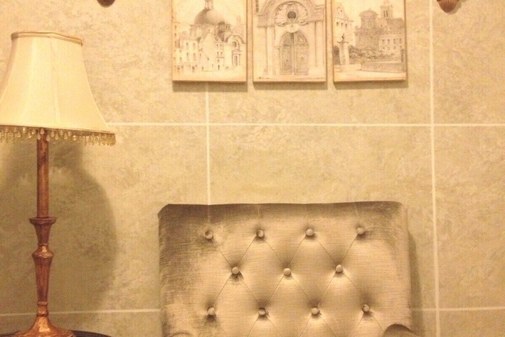 Room 36 of 102