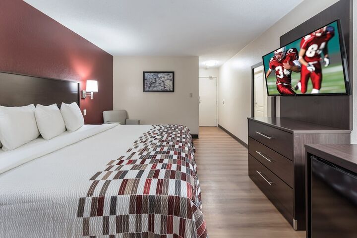 Room 30 of 34