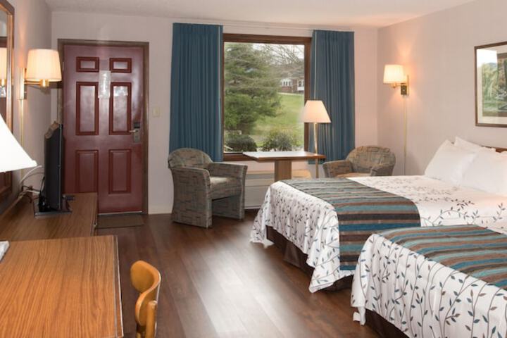 Highland Manor Inn