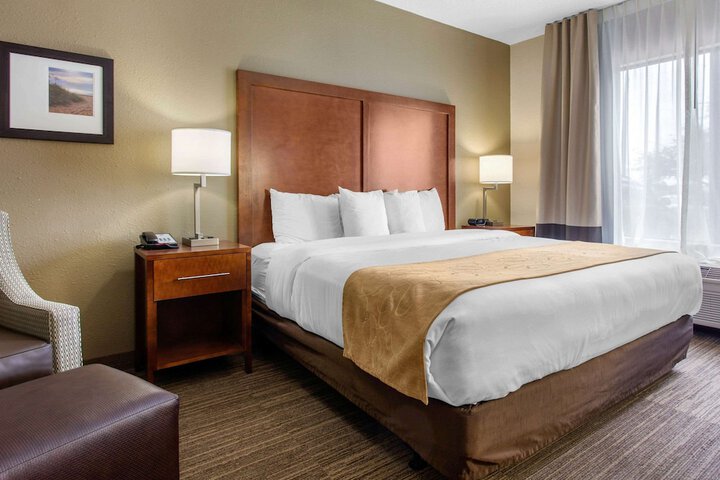 Comfort Suites Southport - Oak Island
