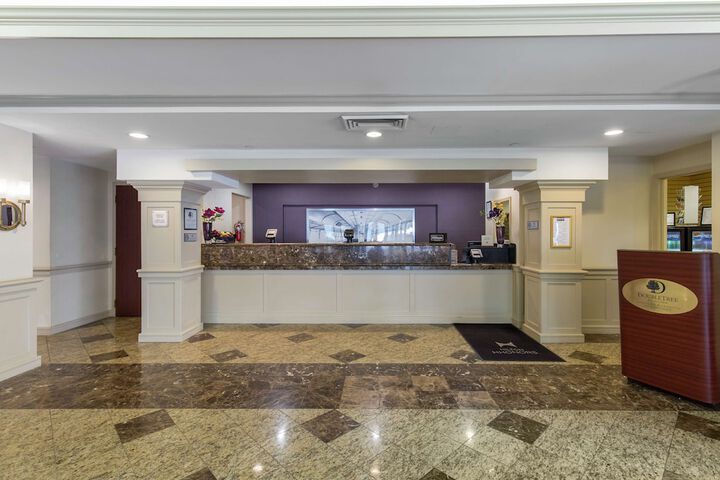Hotel Interior 7 of 57