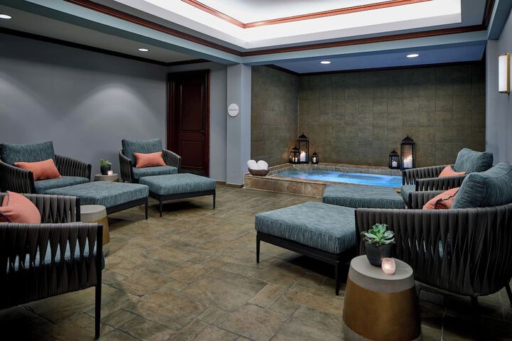 Renaissance Shoals Resort & Spa